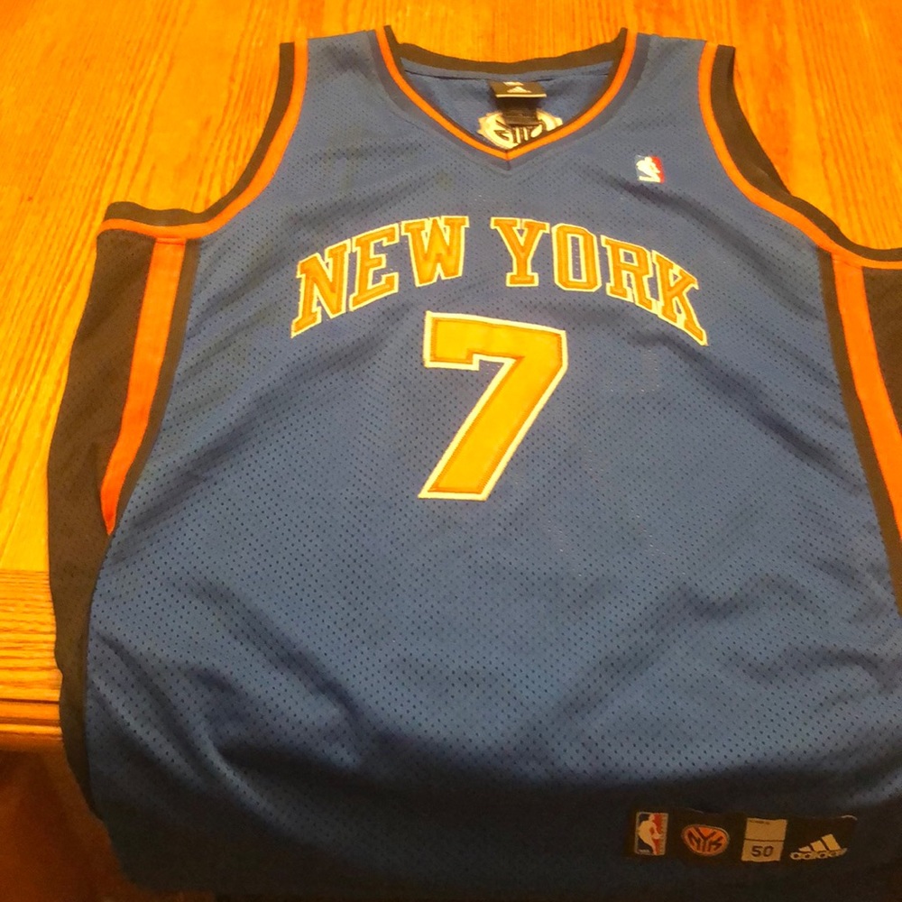 Carmelo Anthony Knick’s jersey size 50